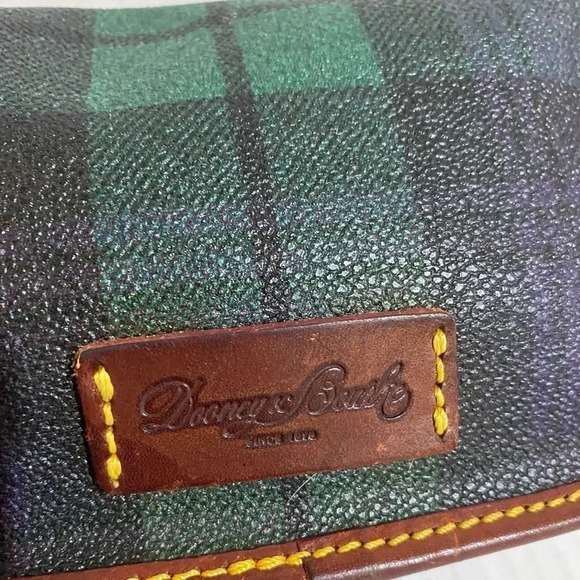 Dooney Bourke canvas wristlet - Picture 3 of 8